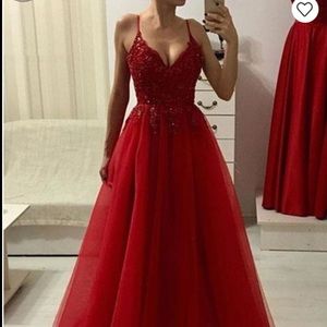 Floor length red prom dressNEVER worn